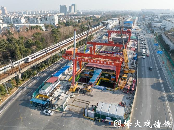 市域嘉闵线建设有新进展,两台盾构顺利接收 市域嘉闵线建设有新进展,两台盾构顺利接收