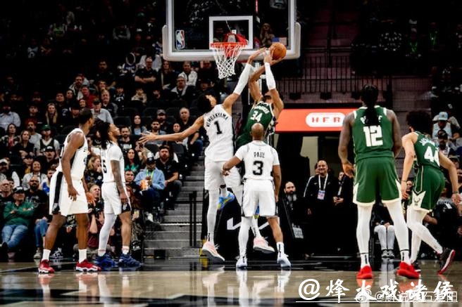字母哥30+12雄鹿逆转步行者 马刺36分大胜快船
